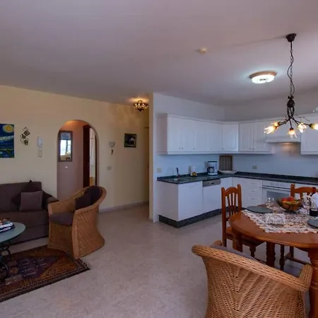 Penthouse Heidi Caleta de Interián